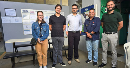 A disciplina Projeto Integrador de Redes e Sistemas de Telecomunicações conecta estudantes a empresas, especialistas e desafios reais de IoT, aproximando a formação acadêmica das demandas do setor tecnológico.