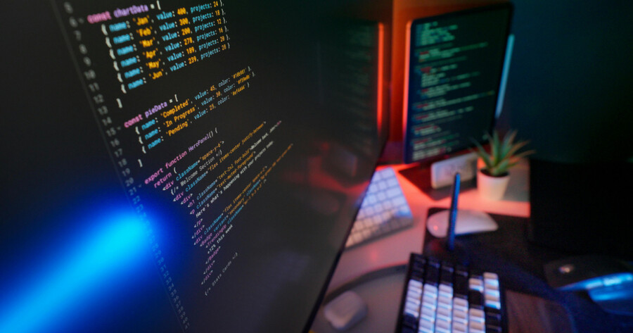 Organização, nomes claros e boas práticas tornam o código mais legível, facilitam a manutenção de sistemas e ajudam equipes a identificar erros com mais rapidez.