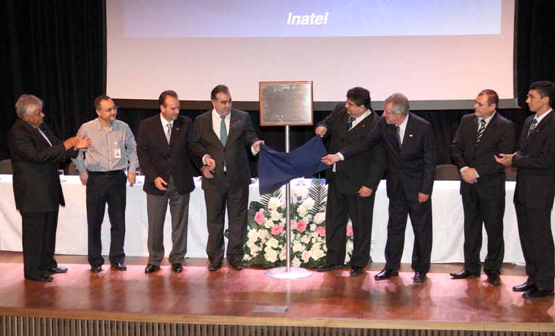 inatel-inauguracao-lab-microeletronica-nov-2012