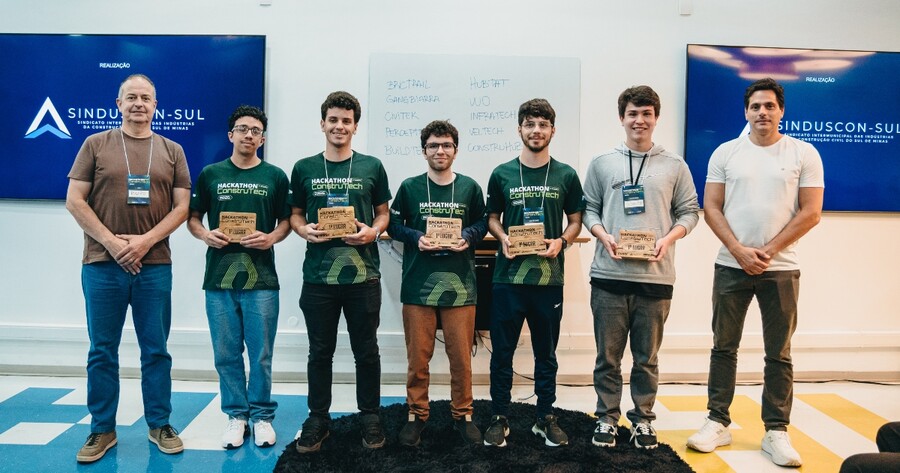 Equipe composta, exclusivamente, por estudantes de Engenharia de Telecomunicações leva 1º lugar no Hackathon Construtech 2026.