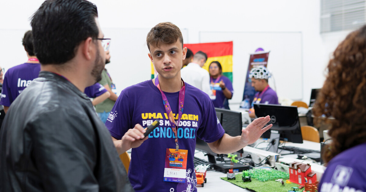 Feira tecnológica do Inatel reúne 138 projetos desenvolvidos por estudantes e apresenta soluções para diferentes demandas da sociedade.