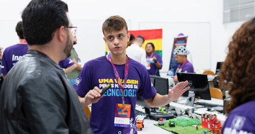 Feira tecnológica do Inatel reúne 138 projetos desenvolvidos por estudantes e apresenta soluções para diferentes demandas da sociedade.
