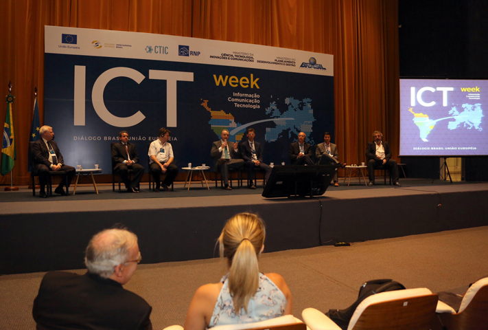 inatel ict week brasilia brito 5G crr setembro 2016 2web