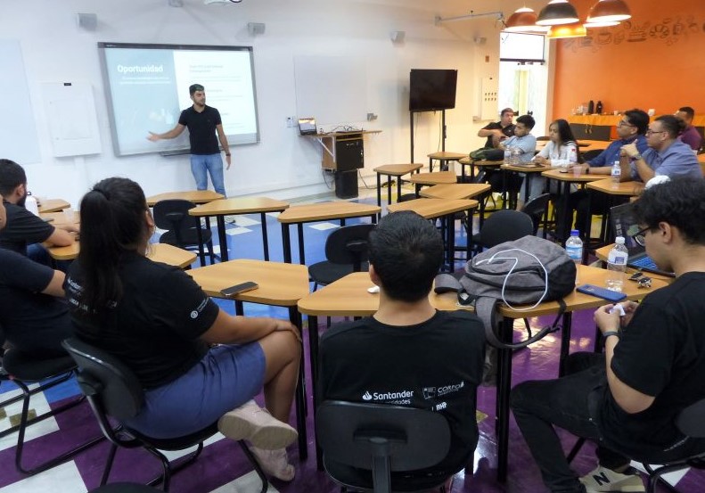 inatel visita universidade chile pitches