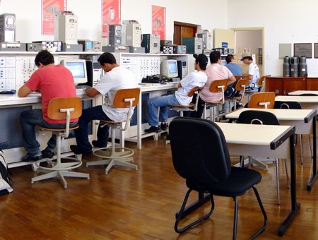 laboratrio_automao_450