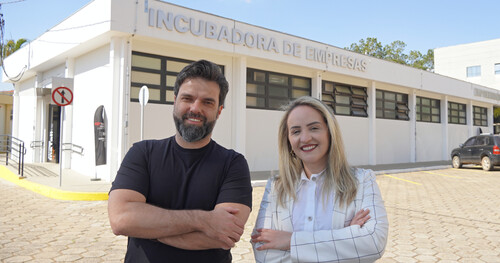 Os sócios Thales Coutinho e Daniela Kaibers transformam dados e IA em ferramenta de cuidado e acesso à saúde.