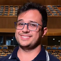 Renzo Paranaíba Mesquita